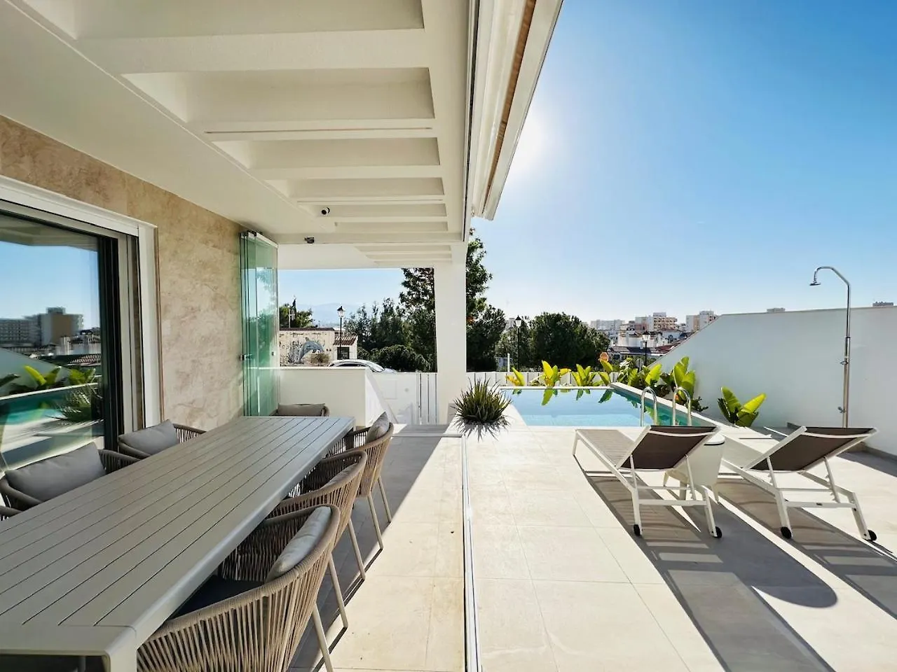 Casa Blanca Villa Torre Del Mar Spain